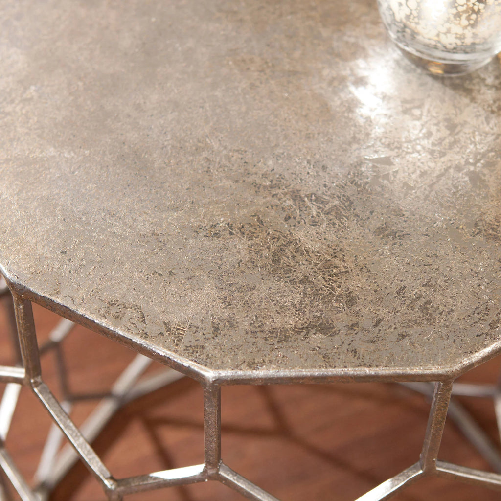 Metal Accent Table S635833