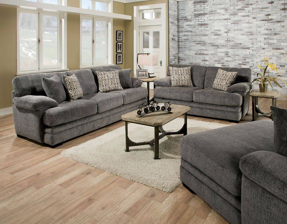 Gray Loveseat I628921