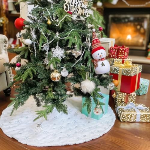 48 Inch White Faux Fur Christmas Tree Skirt with Sequin Snowflakes H85161