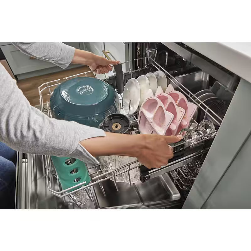 Stainless Steel Built-In Dishwasher with Third Level Rack J165090