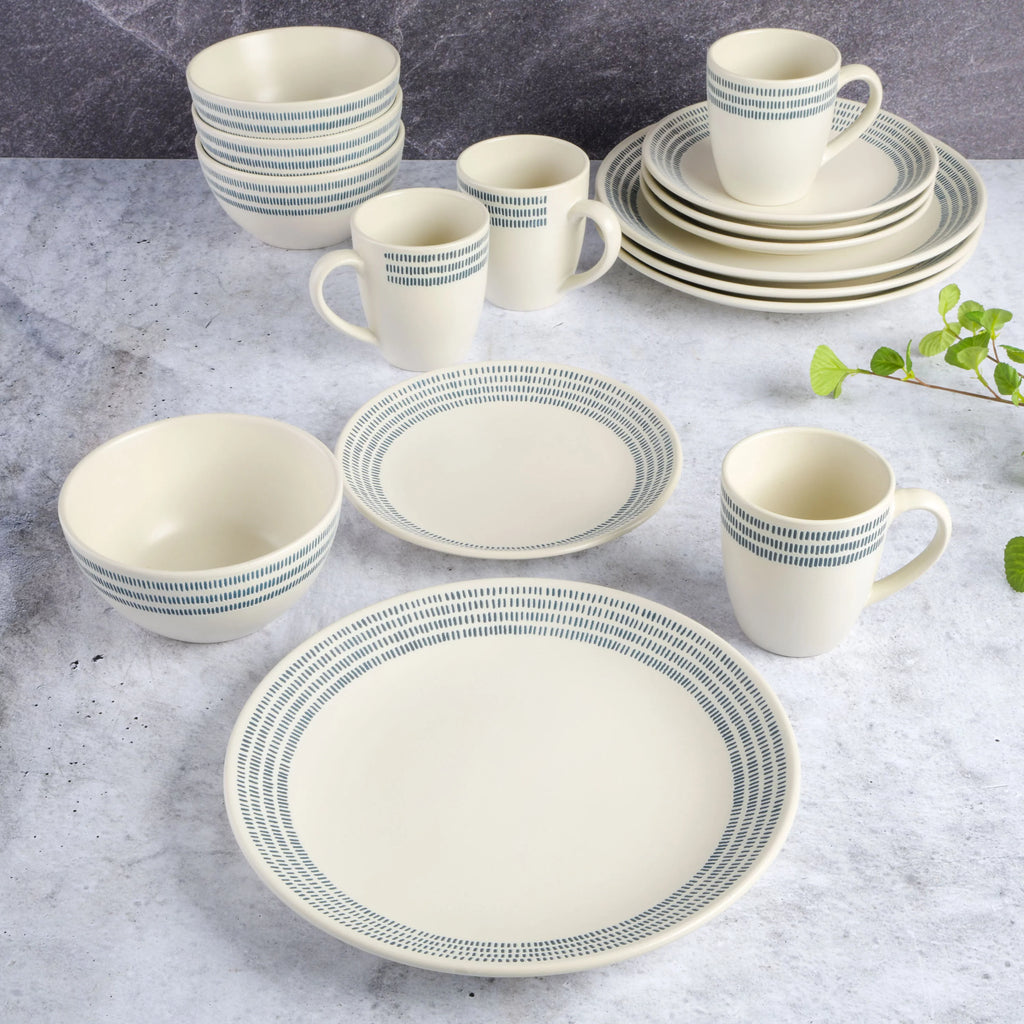 16-Piece White Stoneware Dinnerware Set A5213