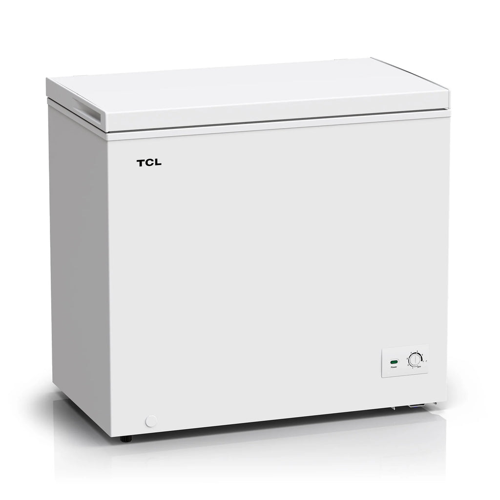 White 7.0 Cu. Ft. Chest Freezer R900