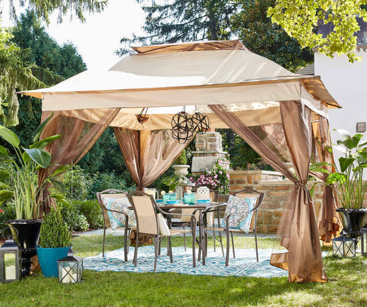 Pop Up Canopy Tent with Netting Vented Roof B9611