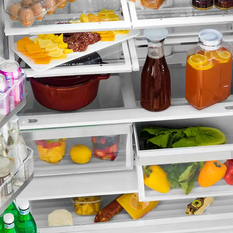4-Door French Door Refrigerator with Internal Ice Maker P1218