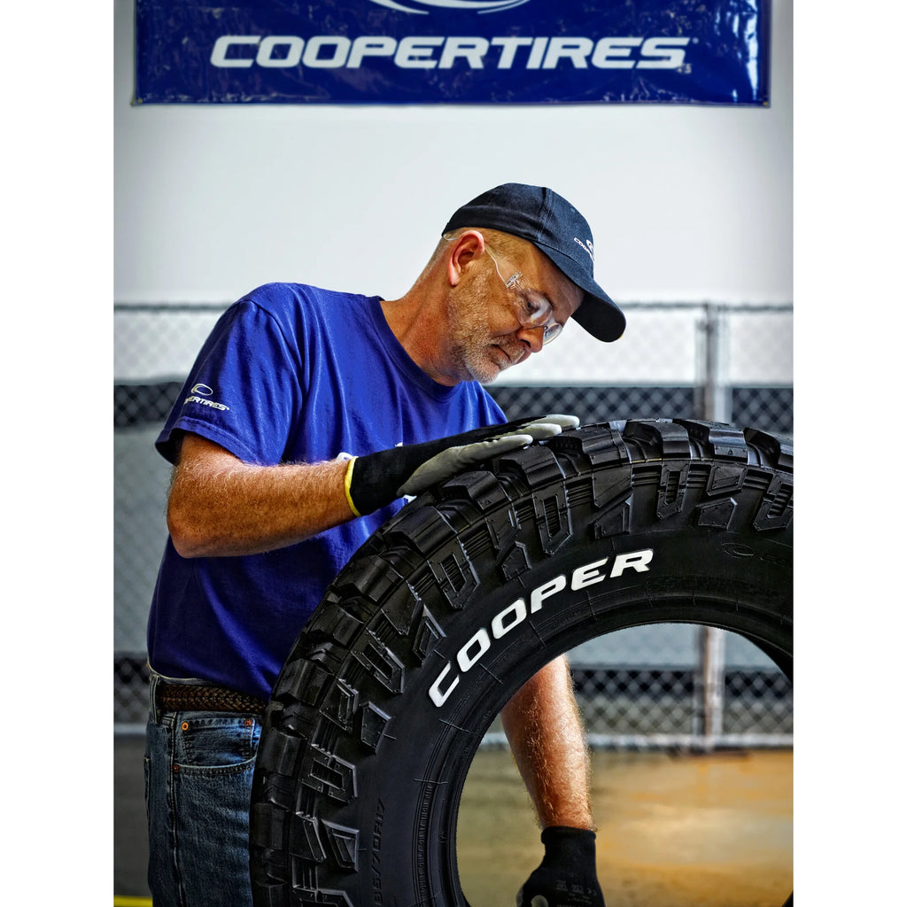 All Season 265/70R17 Light Truck Tire Q8975