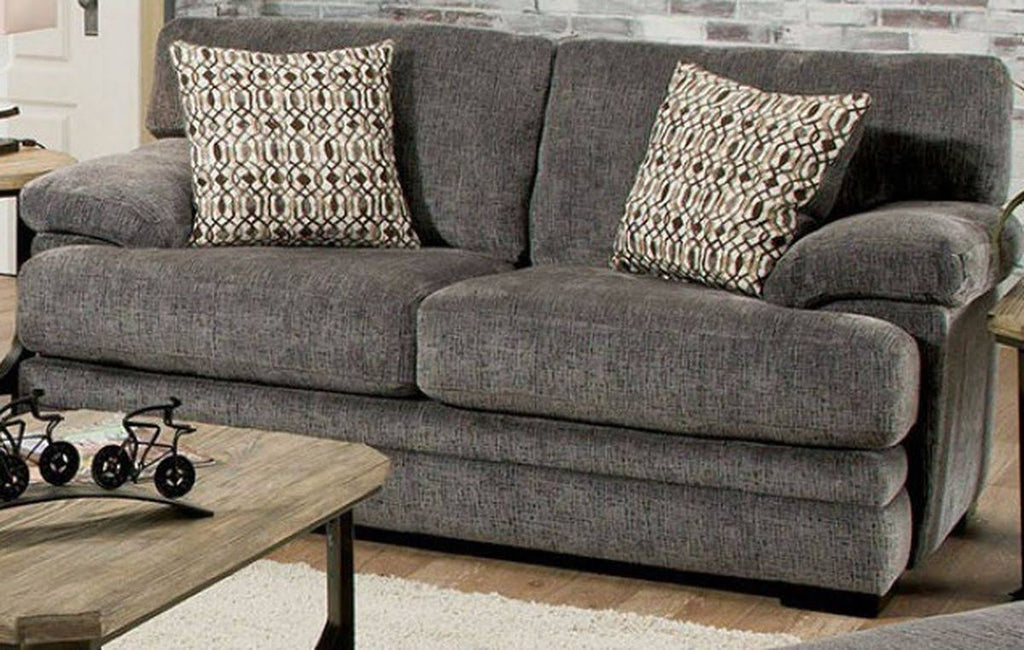 Gray Loveseat I628921