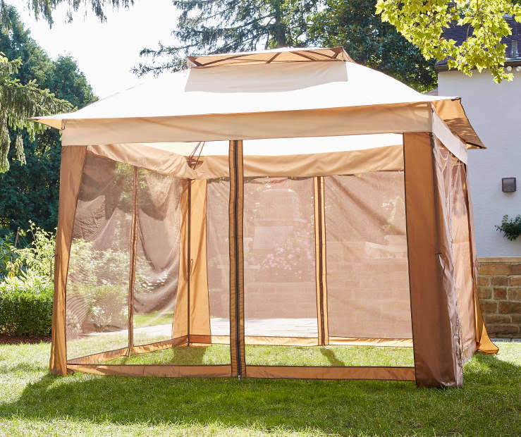Pop Up Canopy Tent with Netting Vented Roof B9611