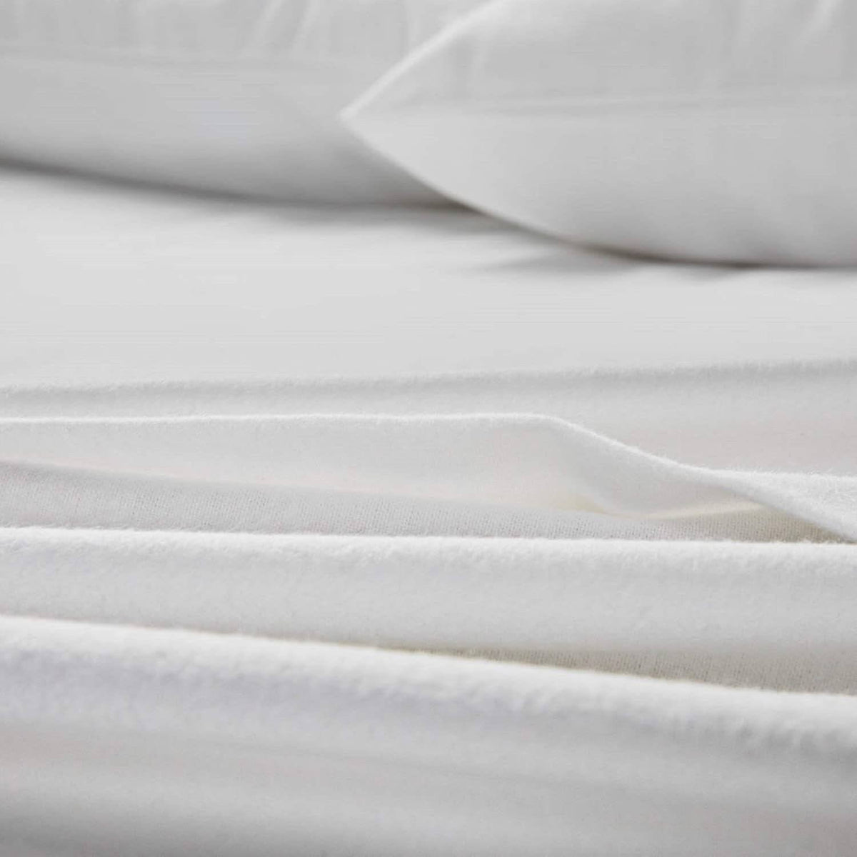 Portuguese Flannel Sheet Set California King White X93814