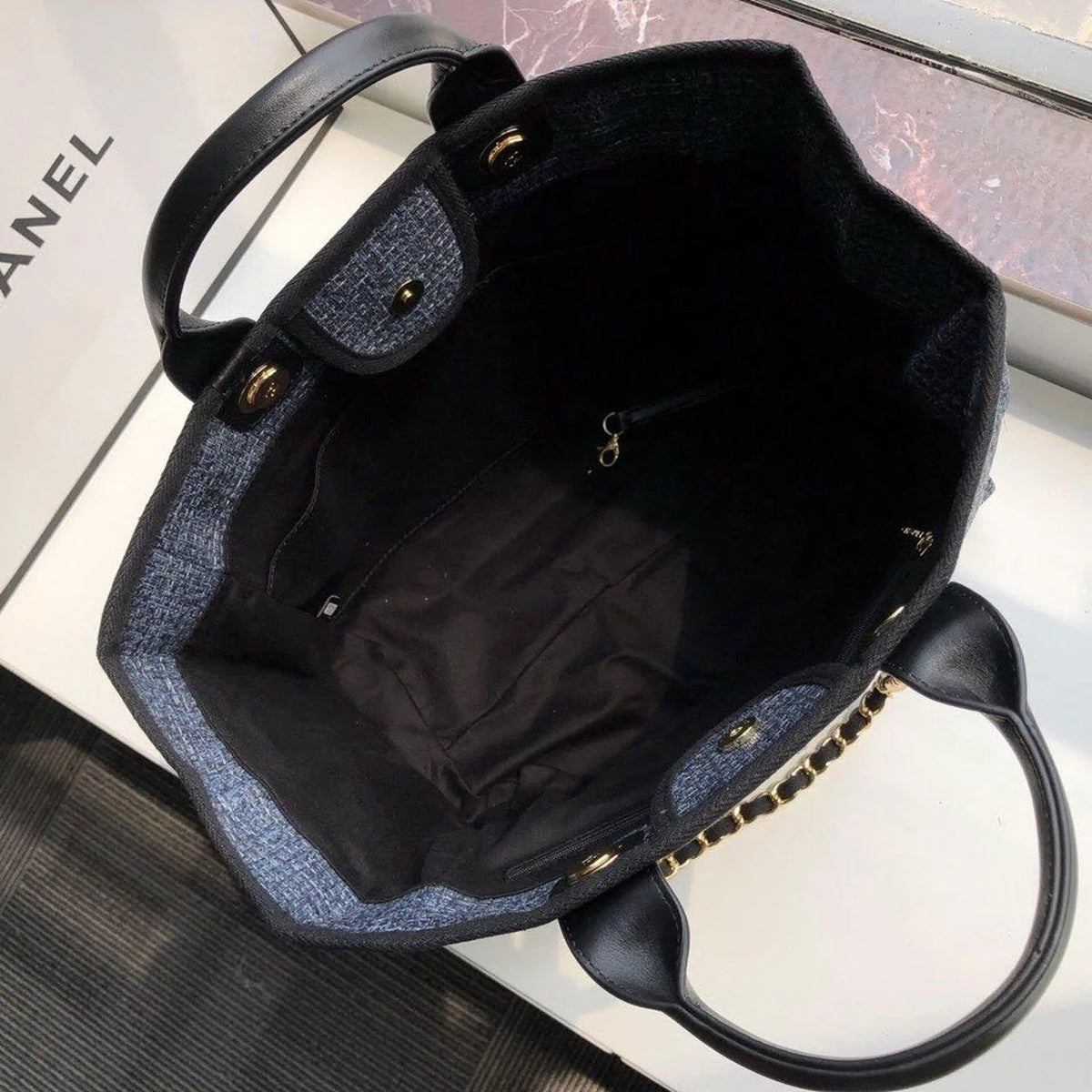 Blue Black Tote A72893