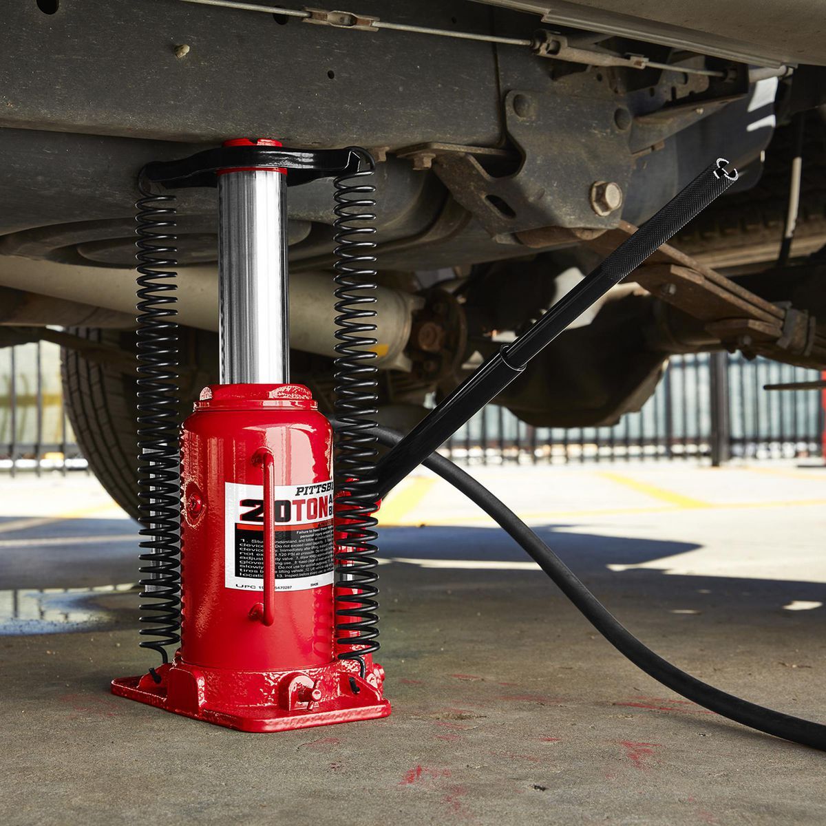 20 ton Air/Hydraulic Bottle Jack L87054