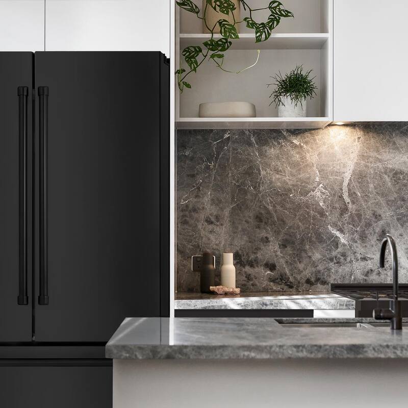 4-Door French Door Refrigerator with Internal Ice Maker P1218