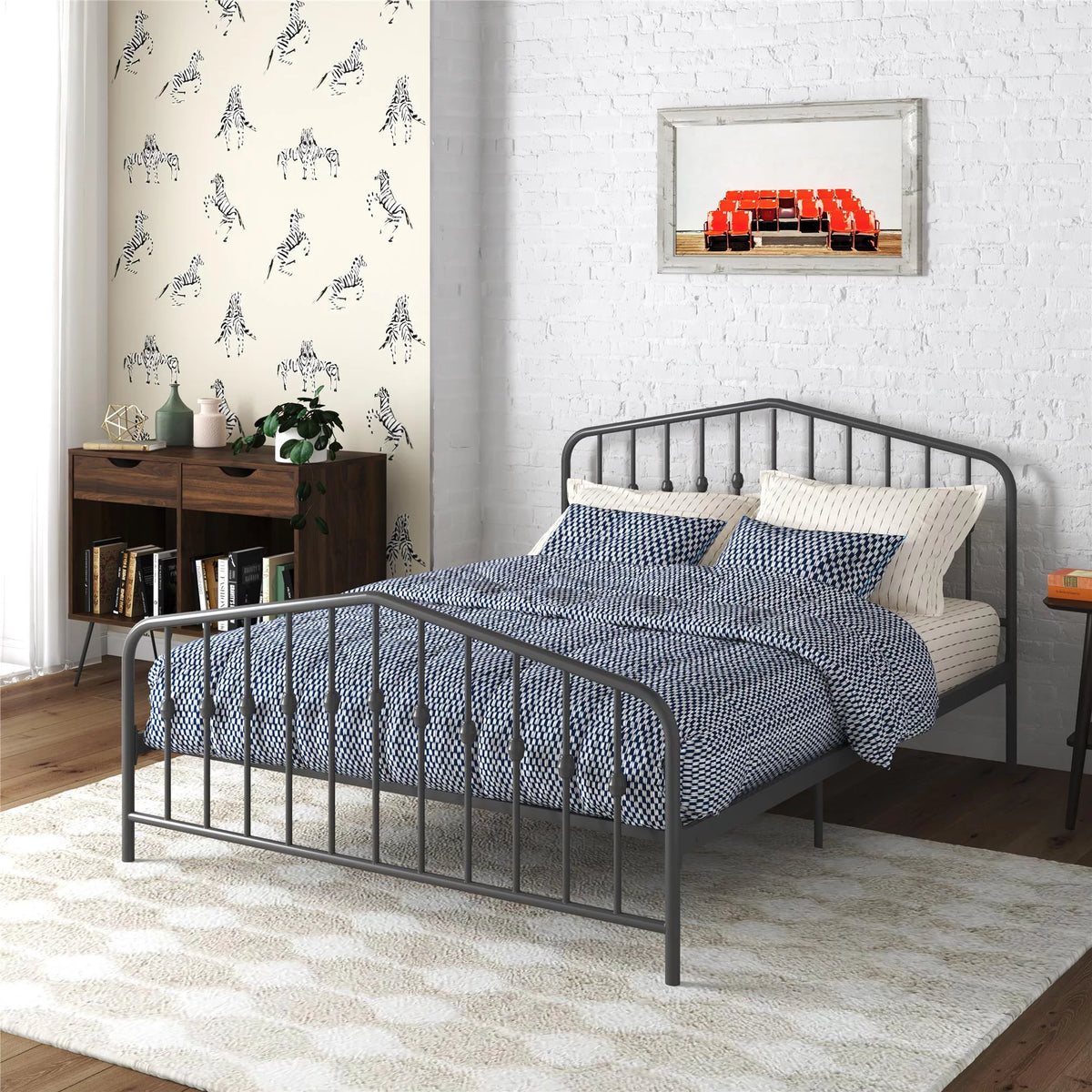 Queen Black Metal Bed E207