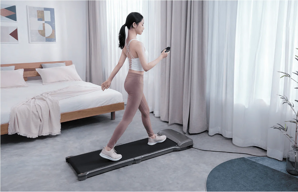 Folding Treadmill with Adaptive Speed Control C15051